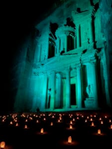 visiting petra in jordan