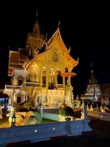 solo female travel thailand