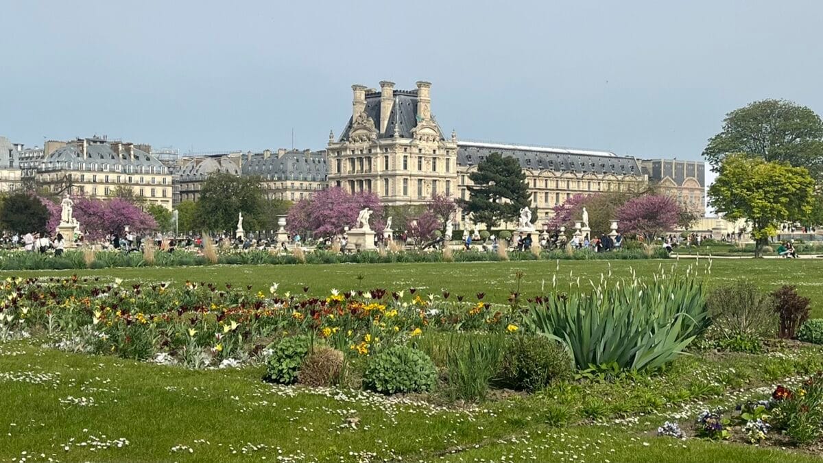 paris itinerary