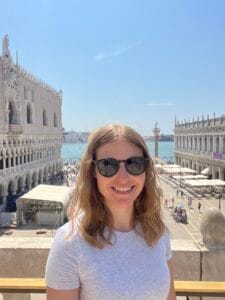 solo female travel in italy