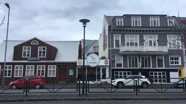 cheap eats in iceland